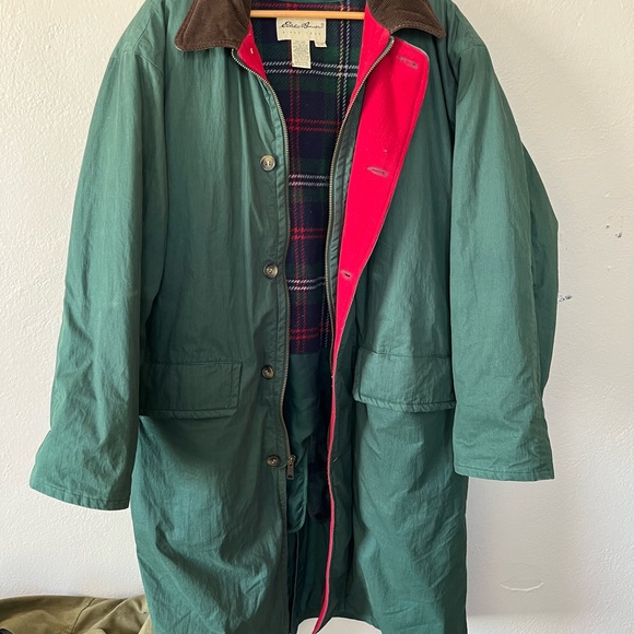 Eddie Bauer Green Coat with plaid Interior Lining - Picture 1 of 16